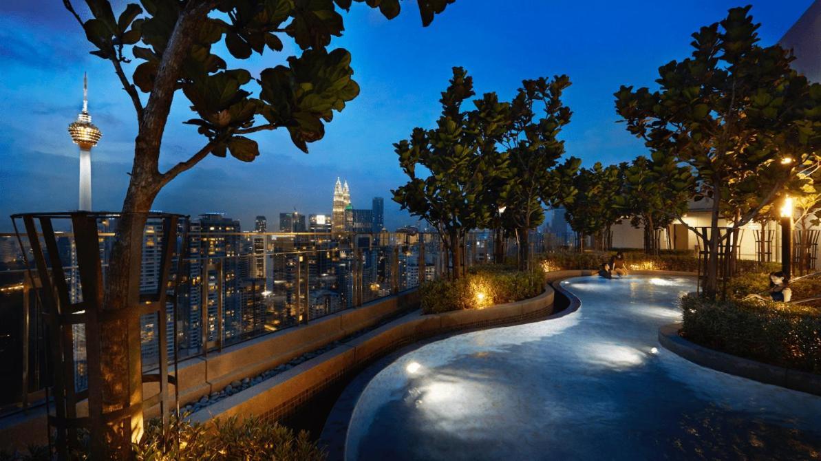 Robertson Cozy 3 Bedroom Family Suite With Netflix Kuala Lumpur Exterior photo
